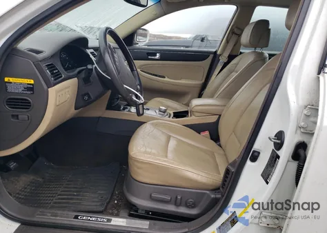 2009 Hyundai Genesis 4.6L z USA, uszkodzony, nr VIN KMHGC46F39U064687